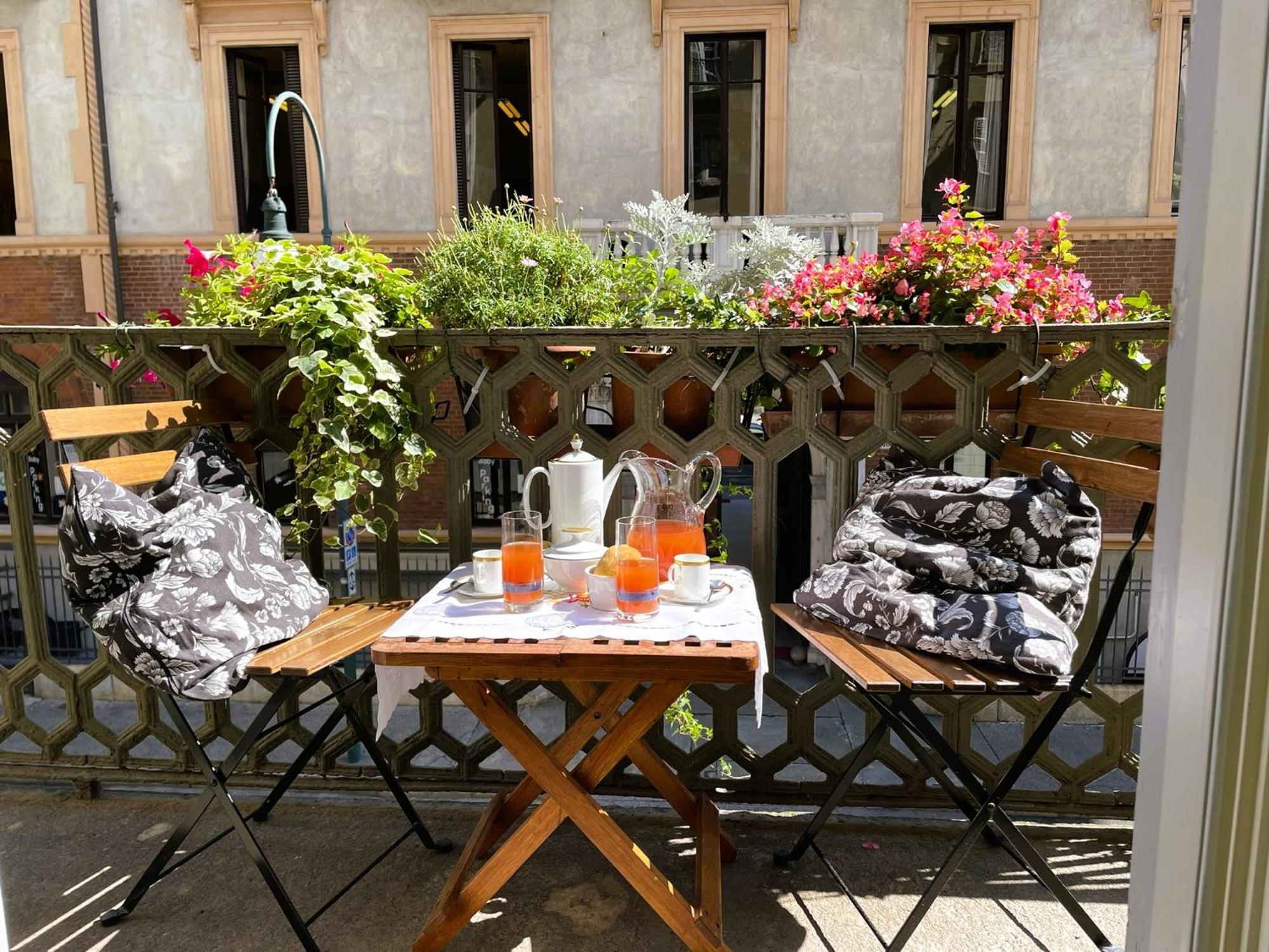 La Casa Di Ringhiera - Silenzioso Appartamento Di Charme Con Balcone Nel Quadrilatero Romano Turin Ngoại thất bức ảnh